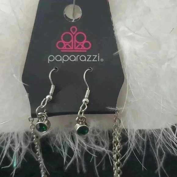 Paparazzi necklace and earring set - Picture 5 of 5